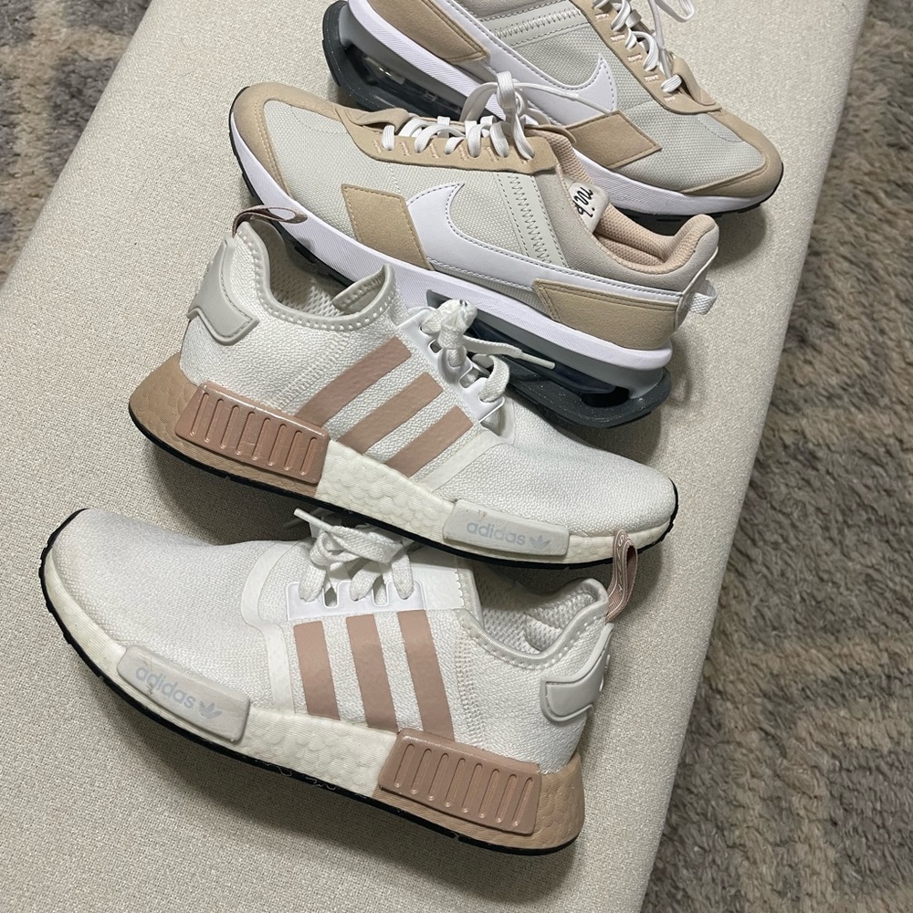White Adidas Boost NMD - Picture 2 of 6